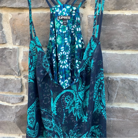NWOT Express Flowy Tank Top - Picture 2 of 4